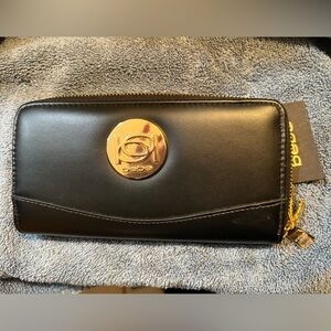 Bebe Elegant Black Zipper Clutch Wallet with Gold NWT $49